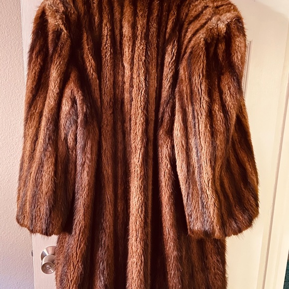1950’s Whiskey Mink Coat - Picture 7 of 12